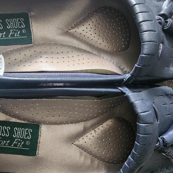 Red Cross Comfort Fit Women Black Loafer Cushion Insole Leather Upper Sz 8 (EUC) - Picture 11 of 13